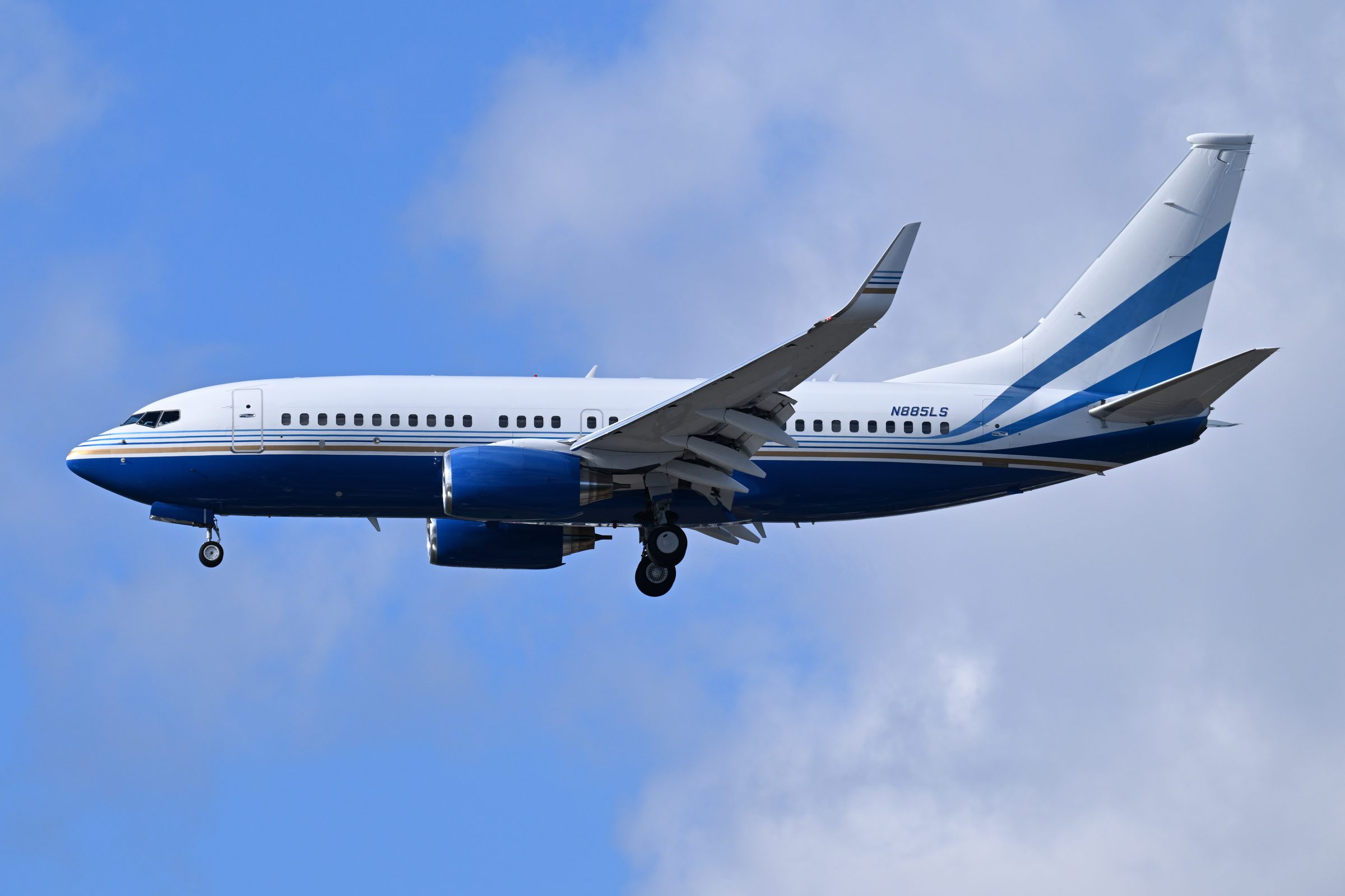 Un Boeing Business Jet en aproximación final