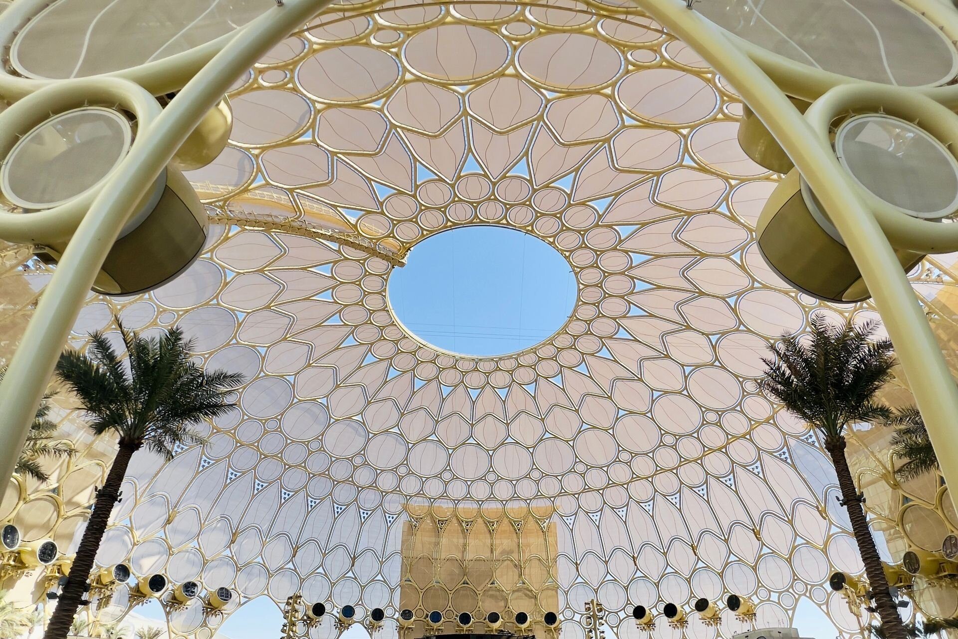 La gran cúpula enrejada de Al Wasl Plaza, Expo City Dubai